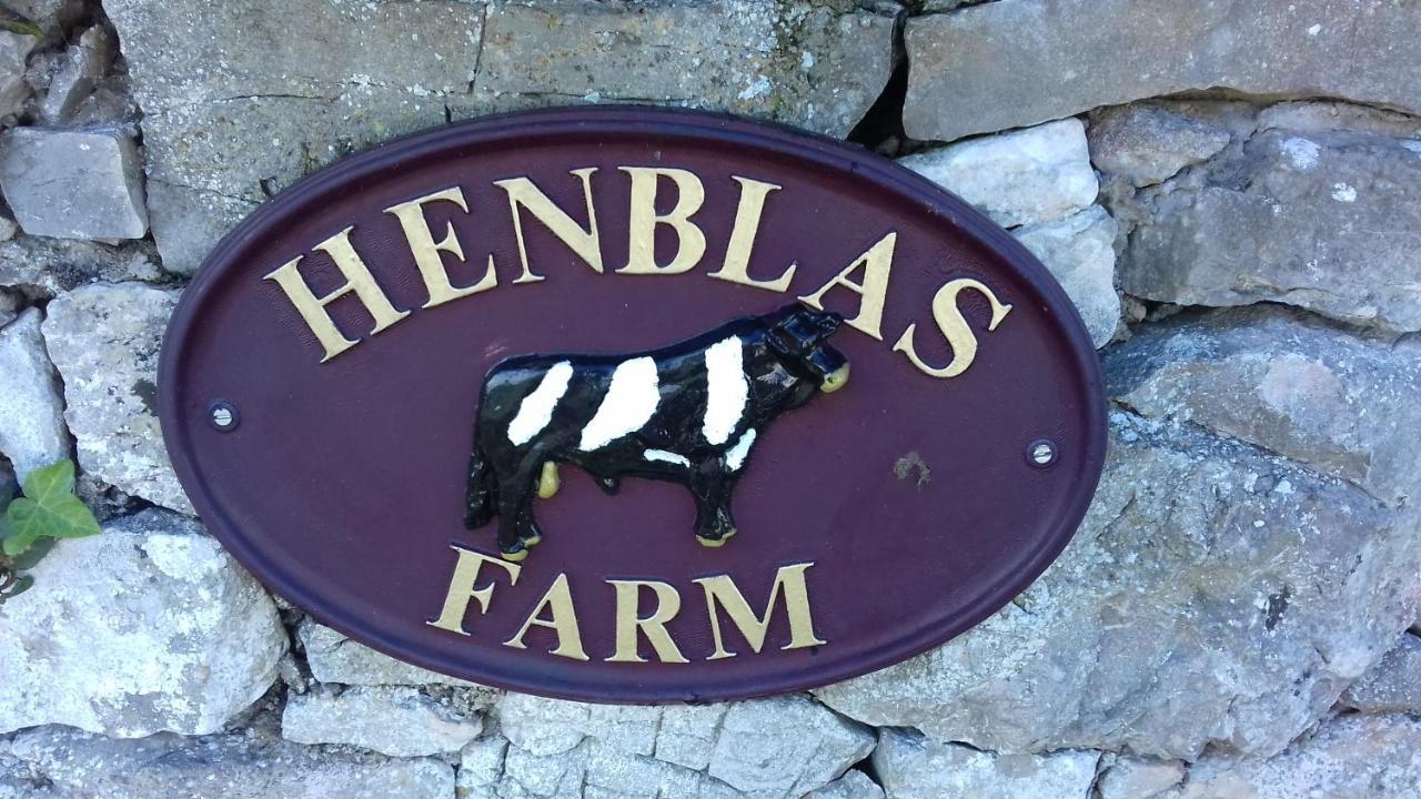 Henblas Holiday Cottages Abergele Exteriér fotografie